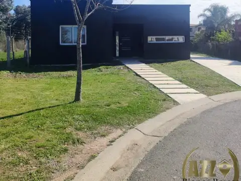 Barrio San Alfonso, Pilar del Este 100