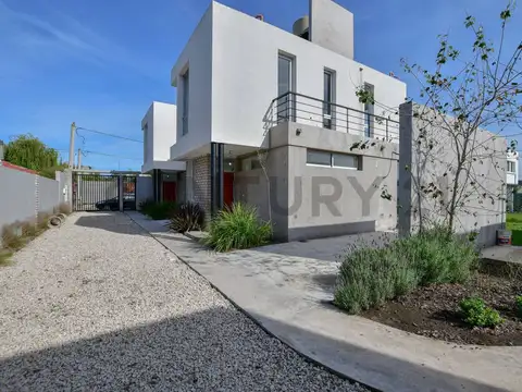 131 bis 483 y 484 , Piso 0