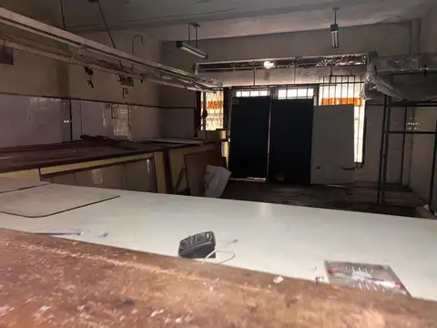 Av La Plata  al 4000