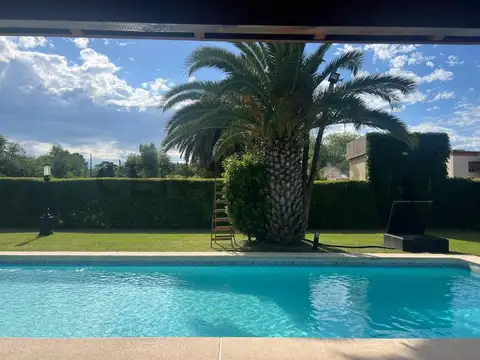 Venta de casa 4 Ambientes La Reja ( Moreno )