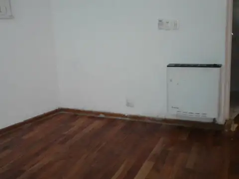 Julián Alvárez 2400, Piso PB