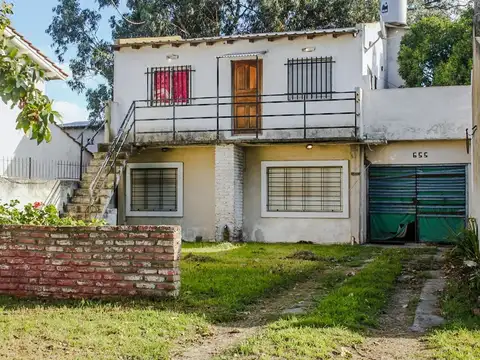 Casa en Venta con 1 cochera