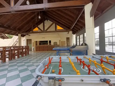 Casa 10 ambientes con 3 baños