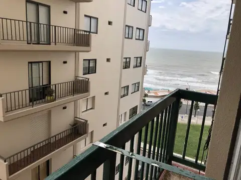 Catamarca al 735, entre Ayacucho y Chacabuco