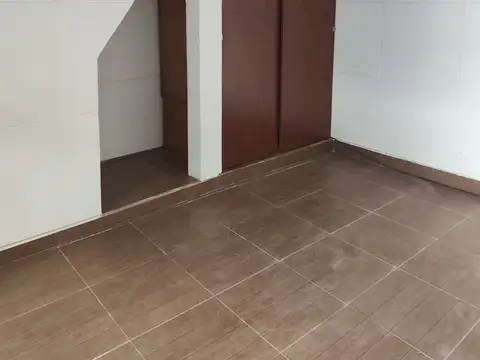 Casa en Alquiler con 1 cochera