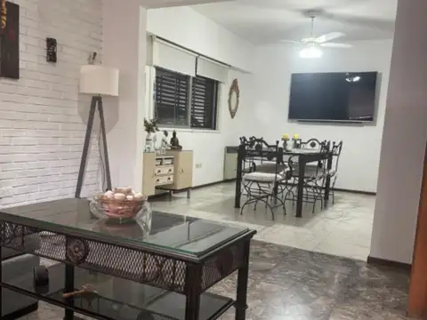 Casa 4 ambientes con 4 baños