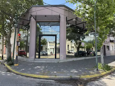 Avenida Bartolomé Mitre  312