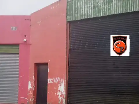 IMPORTANTE FRACCIÓN CON GALPÓN Y LOCALES