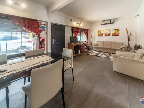 Casa 4 ambientes con 4 baños