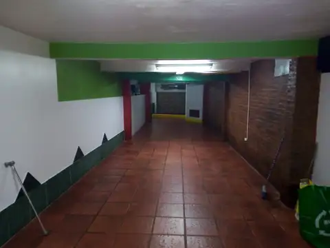LOCAL/DEPOSITO EN SUBSUELO - SIN EXPENSAS - INMEJORABLE UBICACION A METROS AV. CORRIENTES / SUBTE