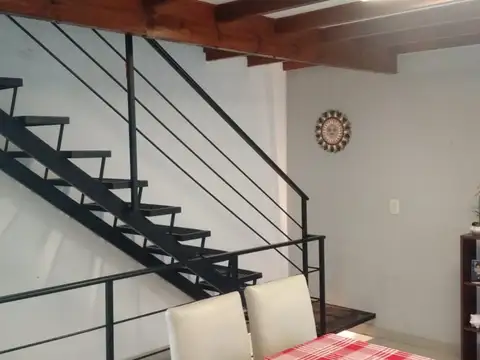 Depto Tipo Casa en Venta en Bernal Oeste, USD 100.000