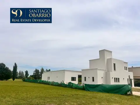 VENTA CASA MEDAL Pilar y Casa Secundaria a estrenar de CATEGORIA