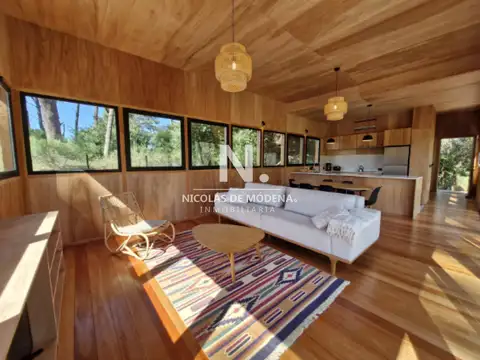 Casa 4 ambientes con 1 baño