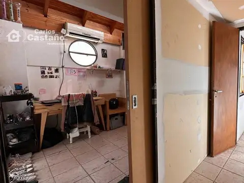 Depto Tipo Casa 4 ambientes con 2 baños