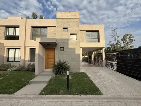 ALQUILER DUPLEX 3 DORM - ARGUELLO