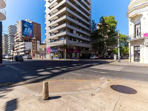 VENTA CASA DE PASILLO 1 DORM A RECICLAR