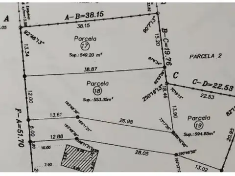 Calle Roca del Tiempo, camino a la pasarela, Isla Norte