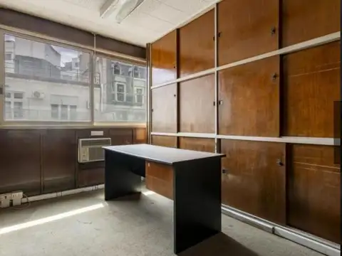 Bartolomé Mitre 700