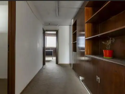 Bartolomé Mitre 700