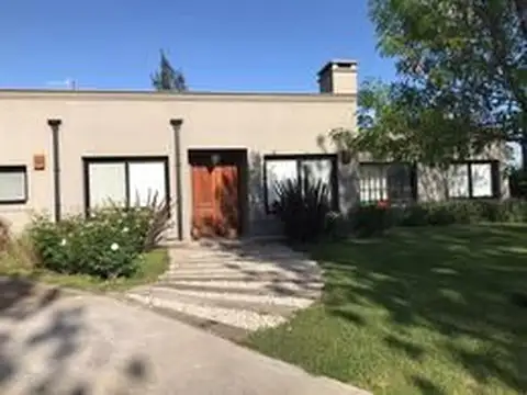 Casa en Alquiler Temporal de 4 dormitorios