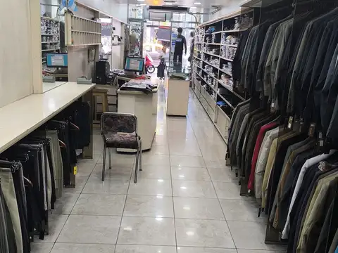 Local en Alquiler en Flores, $ 4.900.000