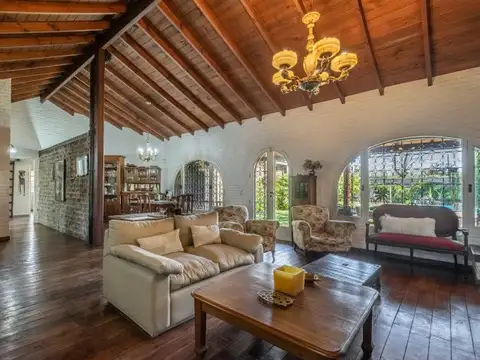 Panamericana 4740 , Piso 0