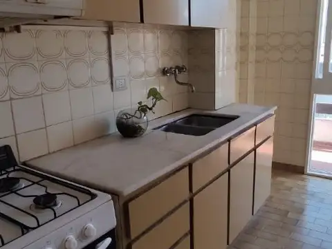 Montevideo 300, Piso 5