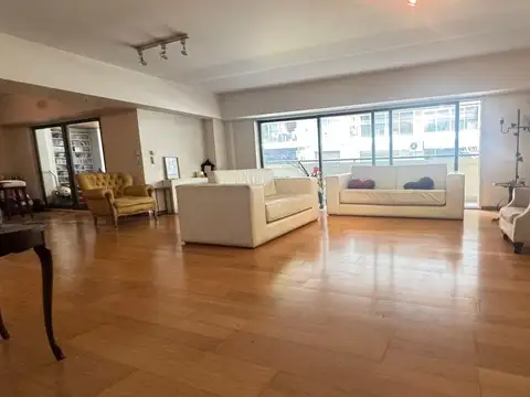 Departamento en Venta de 5 ambientes