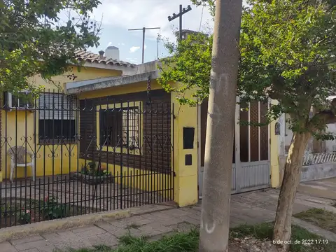 Casa en venta en Fray Luis Beltran - 25 de Mayo 2035