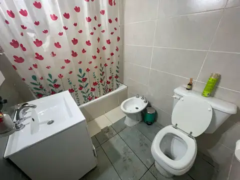 Venta Ph 3 ambientes en Banfield con terraza