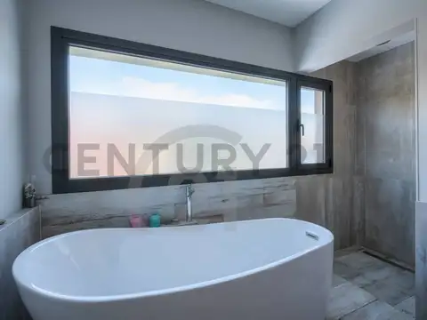 VENTA CASA SAN MARTIN DE LOS ANDES.  EL CASCO