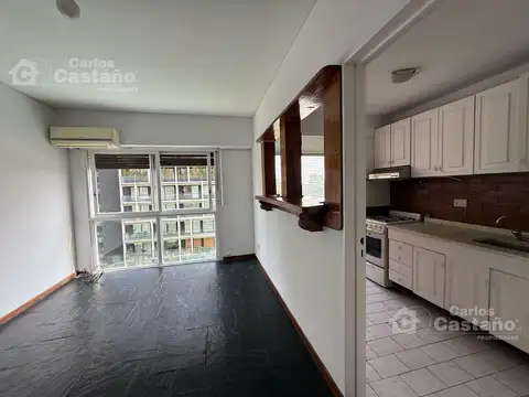 Departamento en Venta en Olivos Vias/Rio, USD 135.000