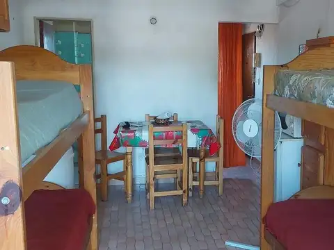 Montevideo y Francisco de las Carreras