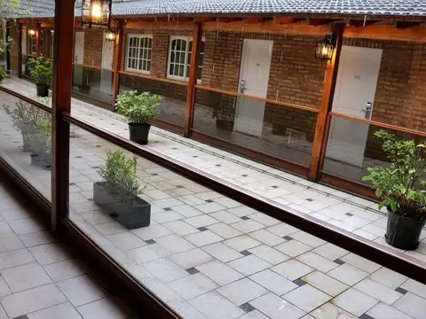 Suipacha e/ Avenida Rivadavia y Bartolomé Mitre