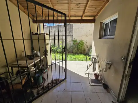 Coronel Dorrego 200, Piso PB