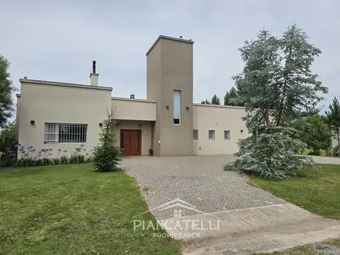 VENTA Y ALQUILER DE CASA EN COMARCAS DE LUJAN BARRIO SANTA INES