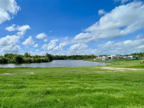 Terreno en Venta de 910,0 m2