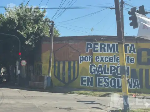 Berutti esquina Ayolas