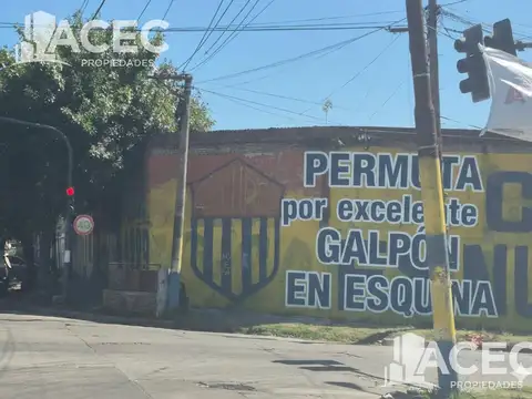 Berutti esquina Ayolas