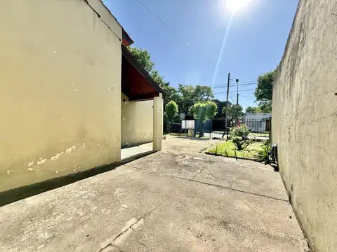Casa en Venta en Castelar Sur, USD 85.000