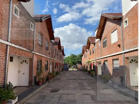 Casa en Venta en Moron, USD 100.000