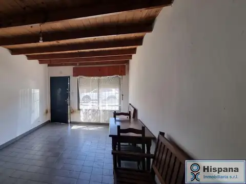 Casa 2 ambientes con 1 baño