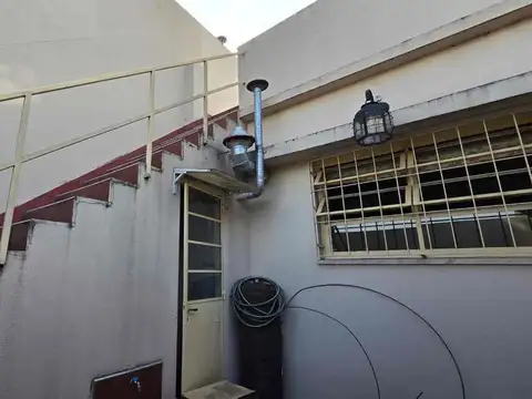 Local en Venta 48 años