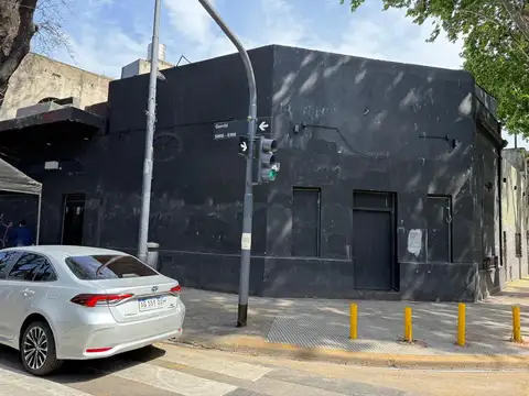 Thames 1497 esq Gorriti 5092