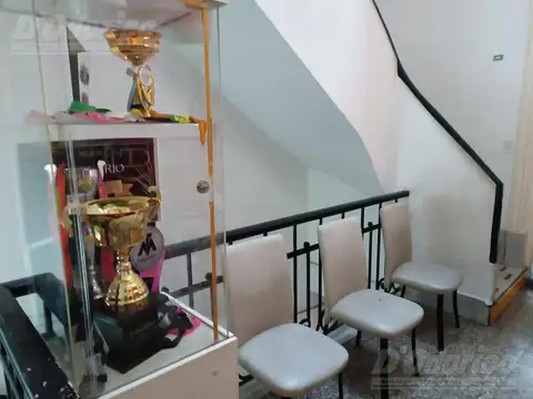 Local en Alquiler en Flores, $ 3.900.000