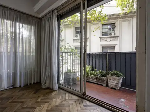 Yrigoyen, Hipólito  al 3200