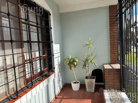 Casa 2 ambientes con 1 baño