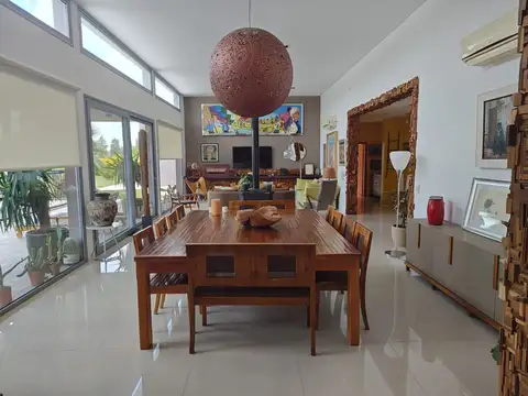 Avenida Juan Pablo II 1500