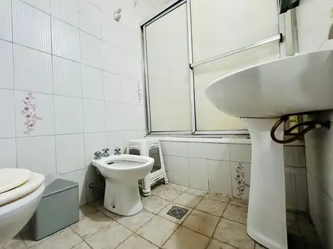 CASA A REFACCIONAR SOBRE LOTE PROPIO