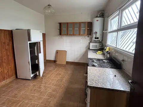 Casa en Alquiler con 1 cochera